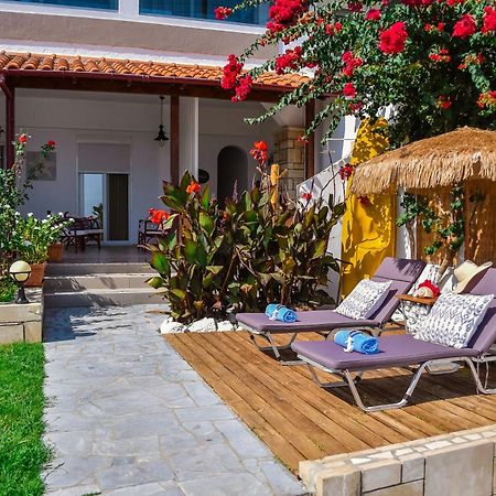 Laia Seafront Luxury Apartments Agia Pelagia  Exterior photo