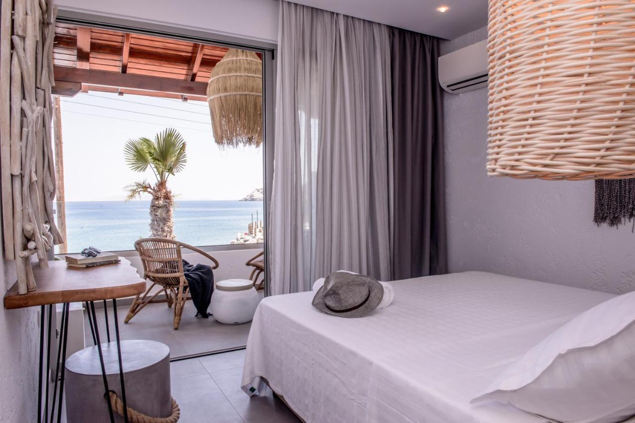 Laia Seafront Luxury Apartments Agia Pelagia  Exterior photo