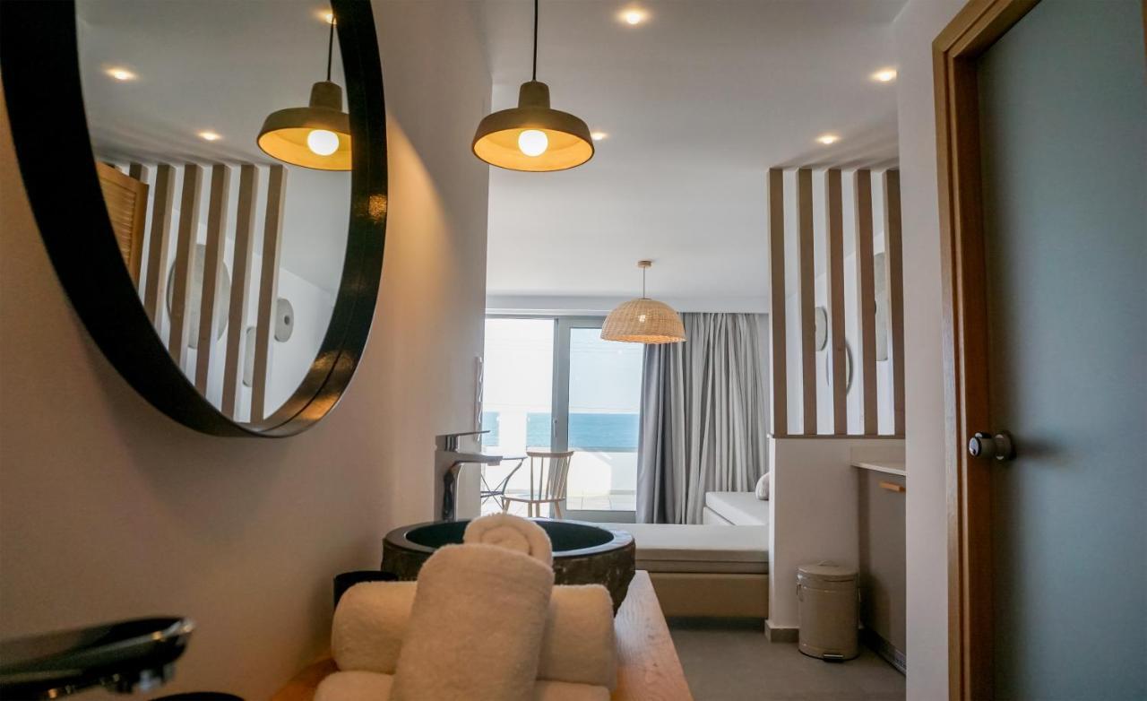Laia Seafront Luxury Apartments Agia Pelagia  Exterior photo