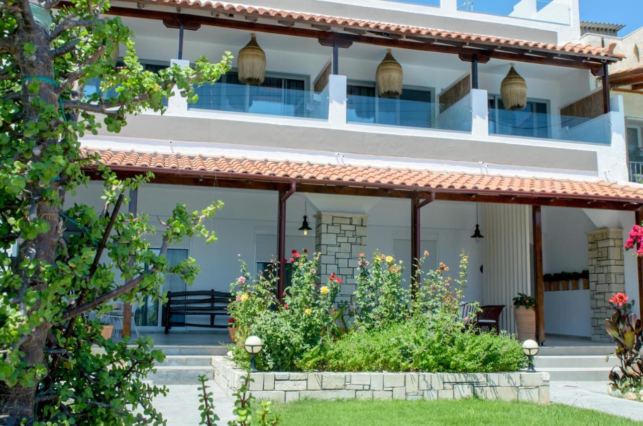 Laia Seafront Luxury Apartments Agia Pelagia  Exterior photo